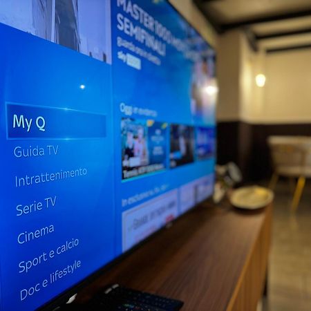Regina Milano In Verona - Sky Tv, Wifi E Breakfast Box Apartment Exterior photo